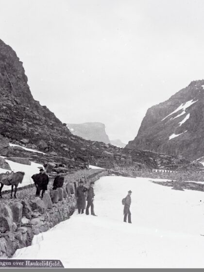 Veianlegg over Haukelifjell ca. 1920